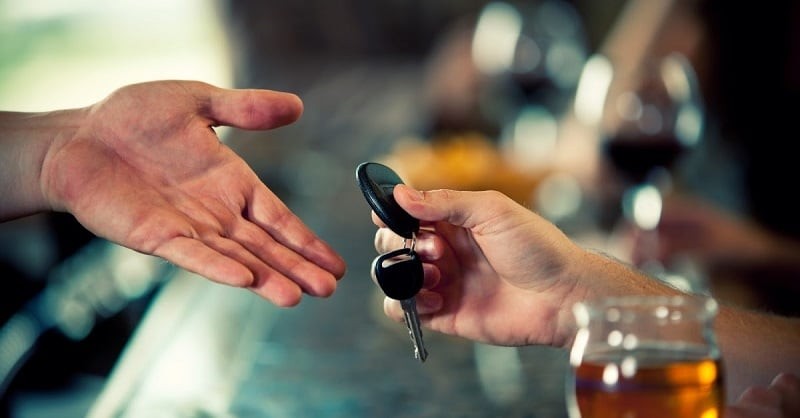 Dịch vụ lái xe hộ sau khi sử dụng rượu bia Dịch vụ lái xe hộ sau khi sử dụng rượu bia
