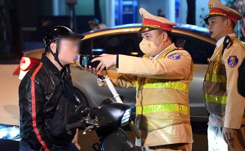 Nồng độ cồn trong máu và khí thở là gì? Nồng độ cồn trong máu và khí thở là gì?