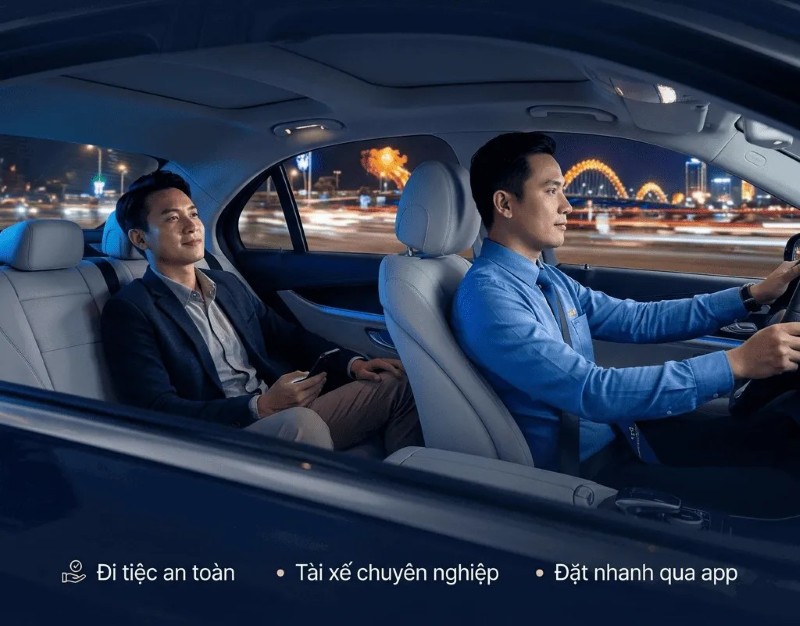 Đặt dịch vụ đưa xe về nhà an toàn thay vì tự lái xe sau khi uống rượu bia Đặt dịch vụ đưa xe về nhà an toàn thay vì tự lái xe sau khi uống rượu bia